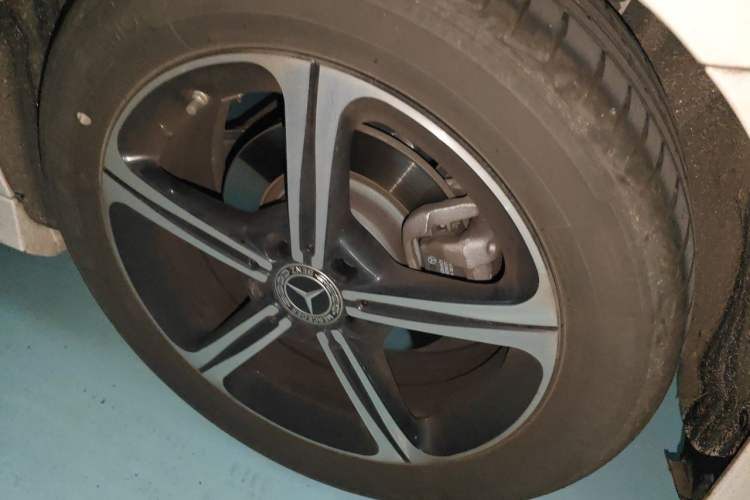 Used Mercedes-Benz A-Class 2023 A 200 L Fashion Model Right Front Wheel Hub