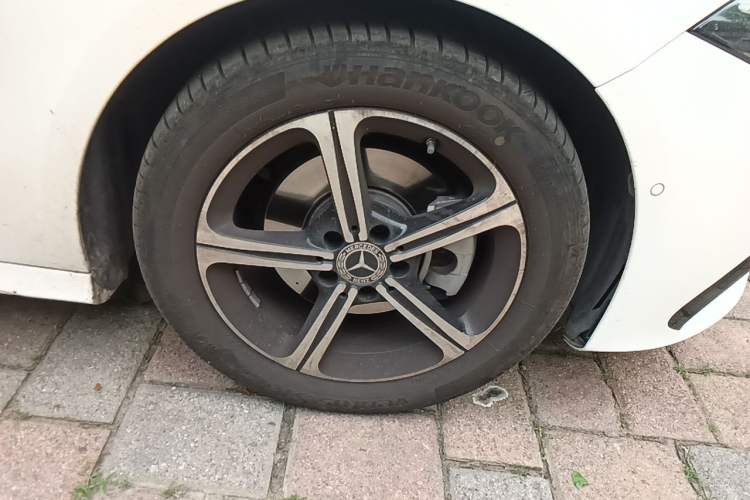 Used Mercedes-Benz A-Class 2023 A 200 L Fashion Model Right Front Wheel Hub