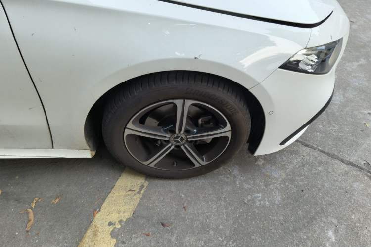 Used Mercedes-Benz A-Class 2023 A 200 L Fashion Model Right Front Wheel Hub