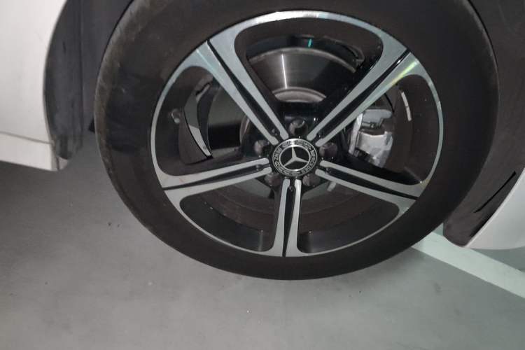 Used Mercedes-Benz A-Class 2023 A 200 L Fashion Model Right Front Wheel Hub