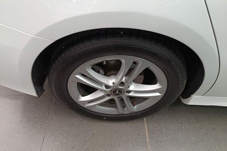 Used Mercedes-Benz A-Class 2023 A 180 L Right Rear Wheel Hub