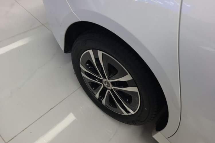Used Mercedes-Benz A-Class 2023 A 200 L Dynamic Model Right Rear Wheel Hub