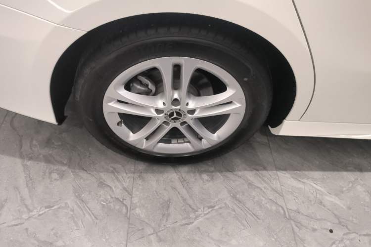 Used Mercedes-Benz A-Class 2023 A 180 L Right Rear Wheel Hub