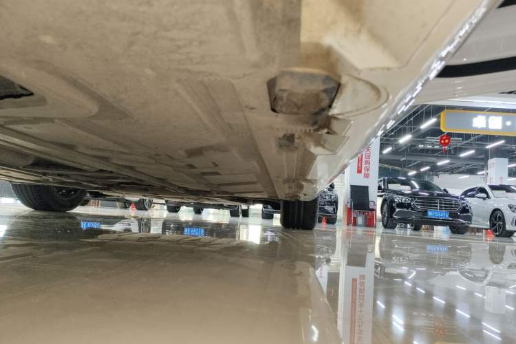 Used Mercedes-Benz A-Class 2023 A 200 L Fashion Model Right Side Sill