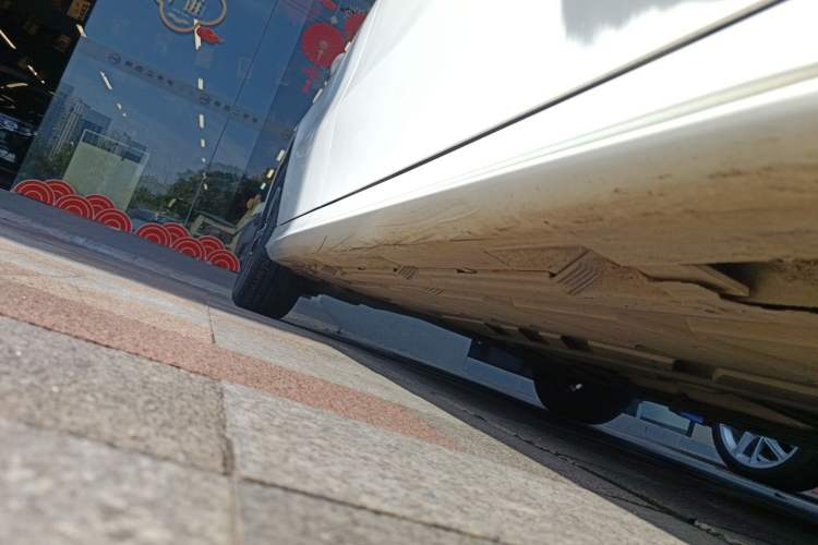Used Mercedes-Benz A-Class 2023 A 200 L Fashion Model Right Side Sill