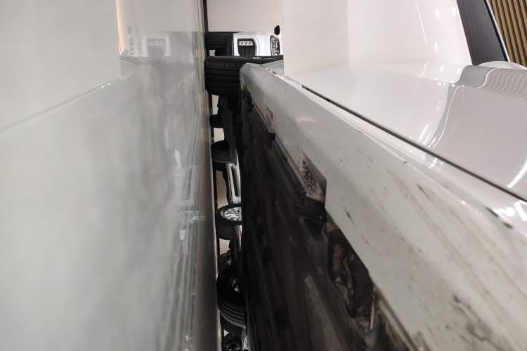 Used Mercedes-Benz A-Class 2023 A 200 L Fashion Model Right Side Sill