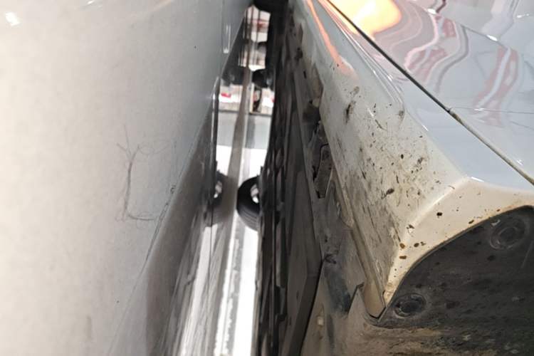 Used Mercedes-Benz A-Class 2023 A 200 L Fashion Model Right Side Sill