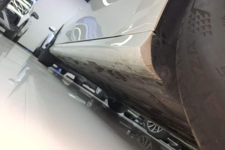 Used Mercedes-Benz A-Class 2023 A 200 L Dynamic Model Right Side Sill