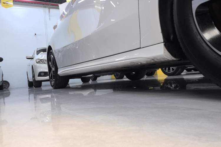 Used Mercedes-Benz A-Class 2023 A 200 L Fashion Model Right Side Sill