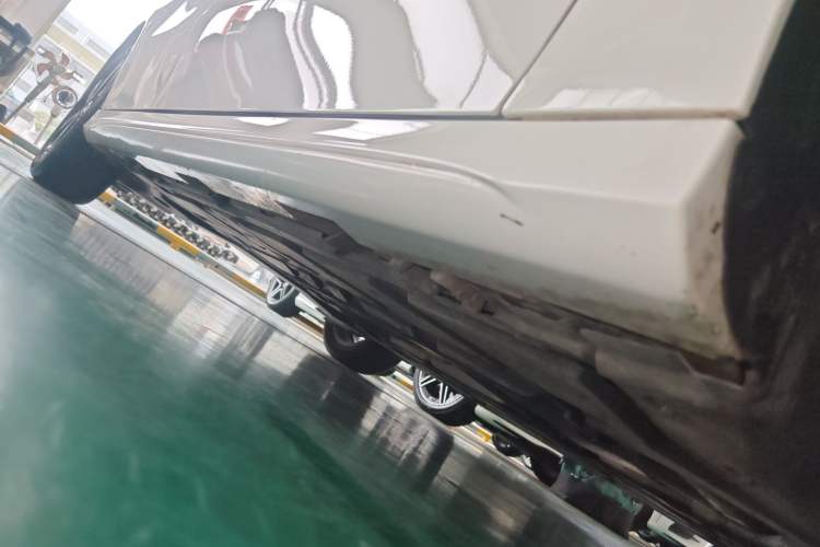 Used Mercedes-Benz A-Class 2023 A 200 L Fashion Model Right Side Sill
