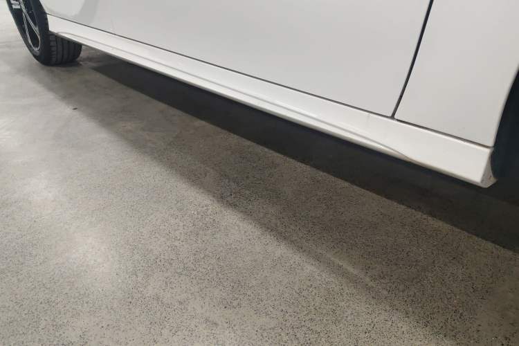 Used Mercedes-Benz A-Class 2023 A 200 L Fashion Model Right Side Sill