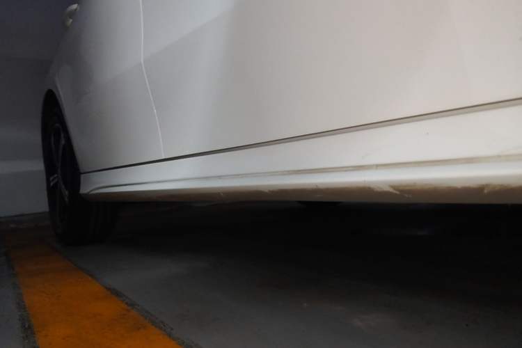 Used Mercedes-Benz A-Class 2023 A 200 L Fashion Model Right Side Sill