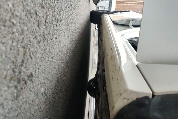 Used Mercedes-Benz A-Class 2023 A 200 L Fashion Model Right Side Sill