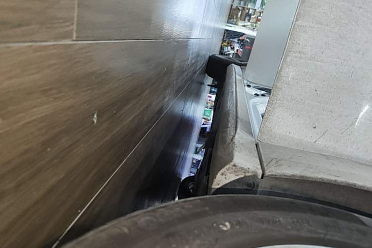 Used Mercedes-Benz A-Class 2023 A 200 L Fashion Model Right Side Sill