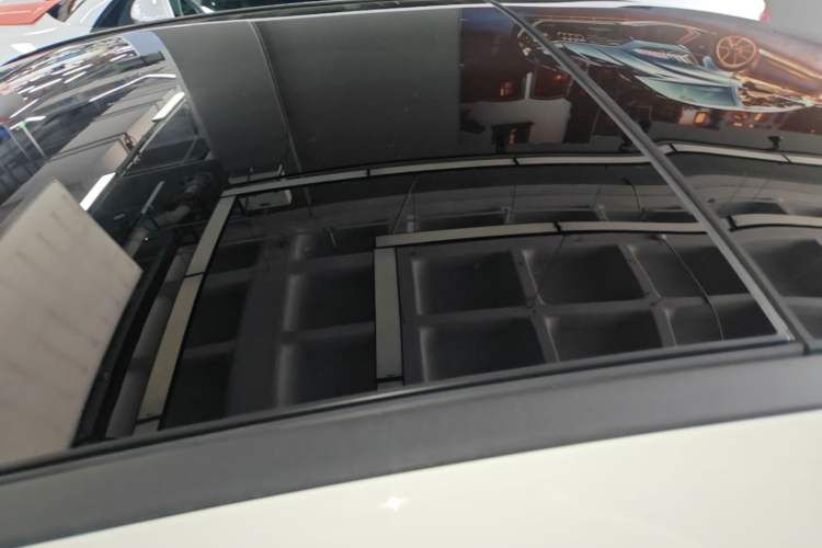 Used Mercedes-Benz A-Class 2023 A 200 L Fashion Model Roof