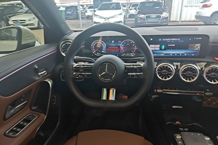 Used Mercedes-Benz A-Class 2023 A 200 L Fashion Model Steering Wheel