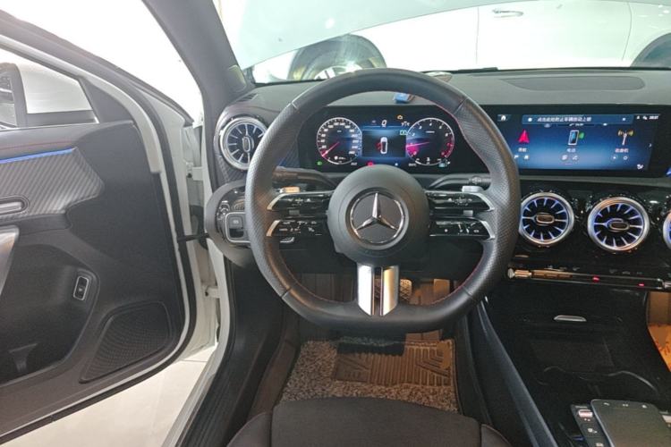 Used Mercedes-Benz A-Class 2023 A 200 L Fashion Model Steering Wheel