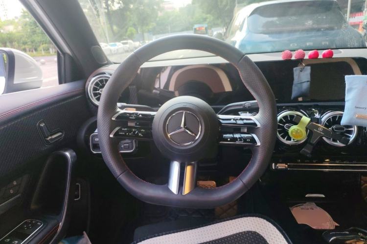 Used Mercedes-Benz A-Class 2023 A 200 L Fashion Model Steering Wheel