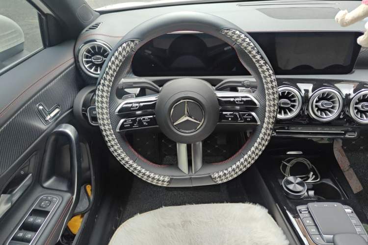 Used Mercedes-Benz A-Class 2023 A 200 L Fashion Model Steering Wheel