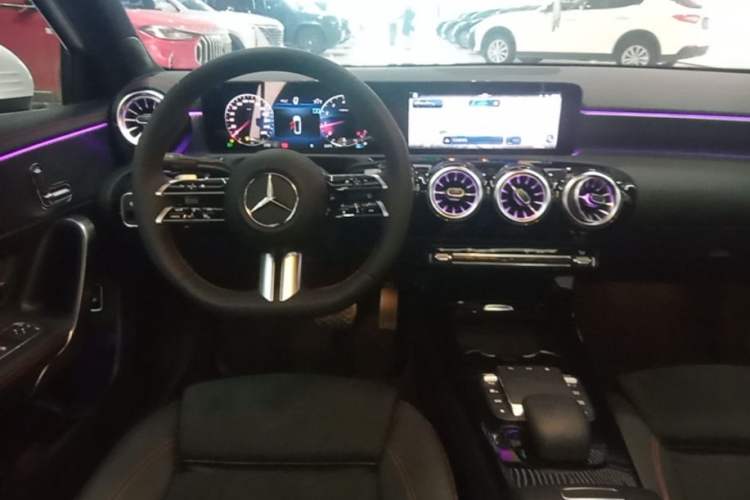 Used Mercedes-Benz A-Class 2023 A 200 L Fashion Model Steering Wheel