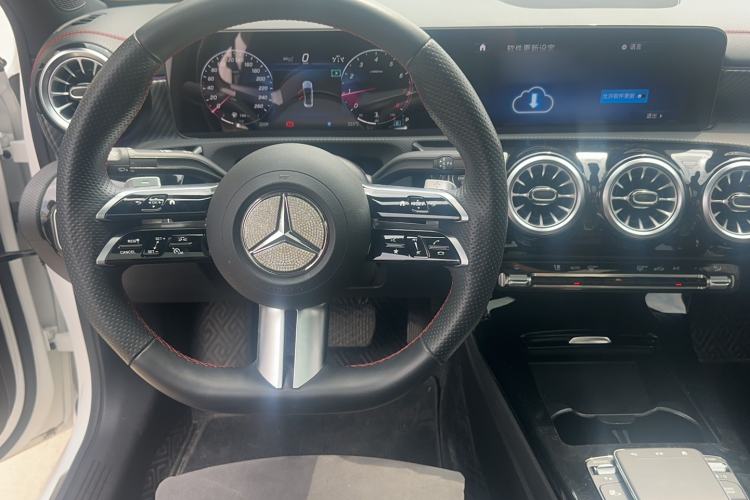 Used Mercedes-Benz A-Class 2023 A 200 L Fashion Model Steering Wheel