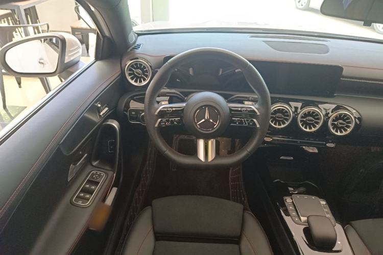 Used Mercedes-Benz A-Class 2023 A 200 L Fashion Model Steering Wheel
