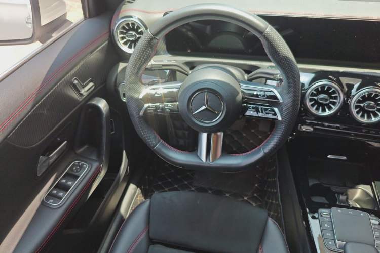 Used Mercedes-Benz A-Class 2023 A 200 L Fashion Model Steering Wheel