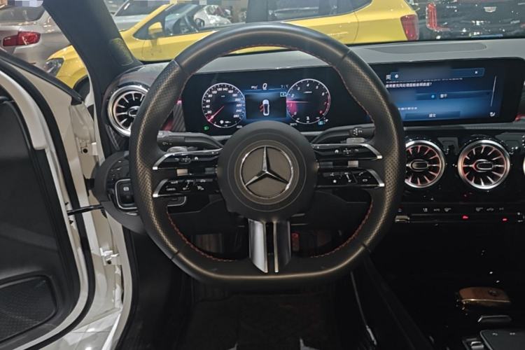 Used Mercedes-Benz A-Class 2023 A 200 L Fashion Model Steering Wheel