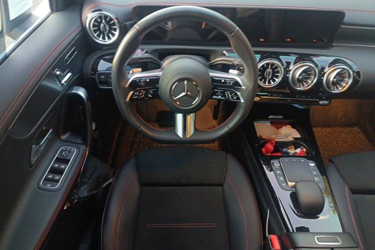 Used Mercedes-Benz A-Class 2023 A 200 L Fashion Model Steering Wheel