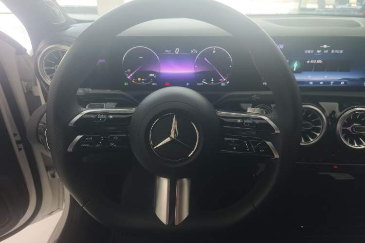 Used Mercedes-Benz A-Class 2023 A 200 L Fashion Model Steering Wheel