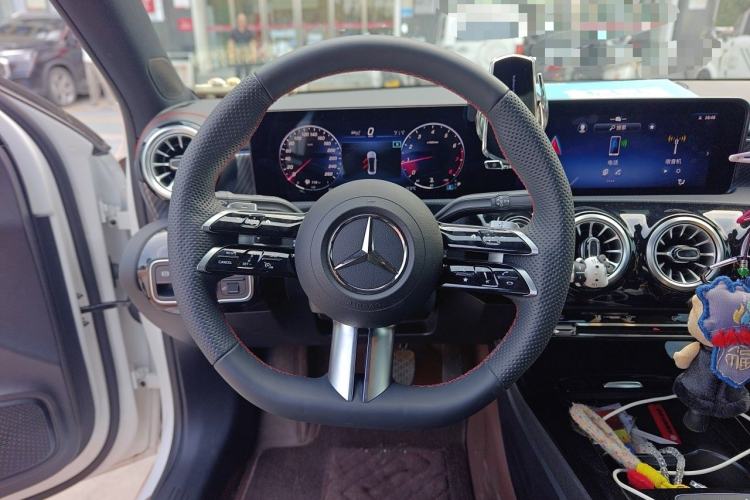 Used Mercedes-Benz A-Class 2023 A 200 L Fashion Model Steering Wheel