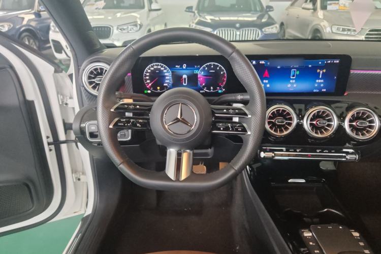 Used Mercedes-Benz A-Class 2023 A 200 L Fashion Model Steering Wheel