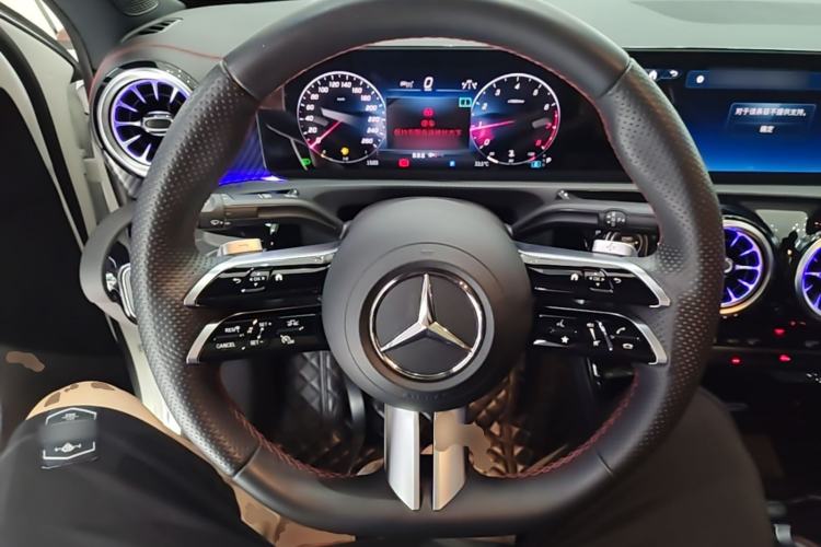 Used Mercedes-Benz A-Class 2023 A 200 L Fashion Model Steering Wheel