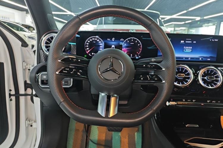 Used Mercedes-Benz A-Class 2023 A 200 L Fashion Model Steering Wheel