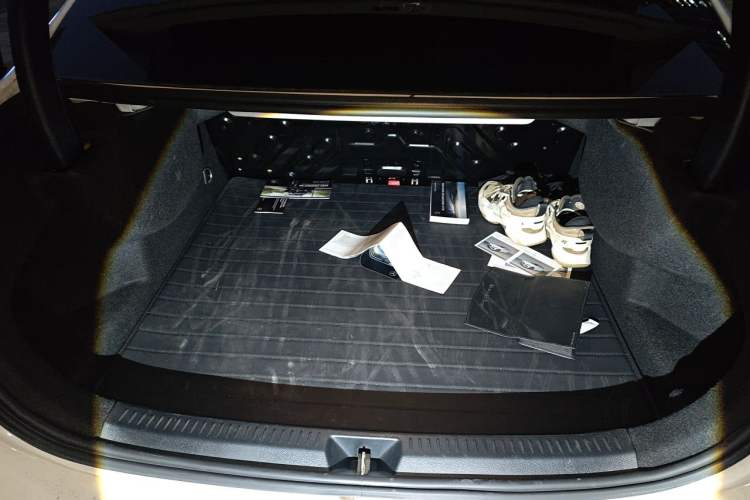 Used Mercedes-Benz A-Class 2023 A 200 L Fashion Model Trunk