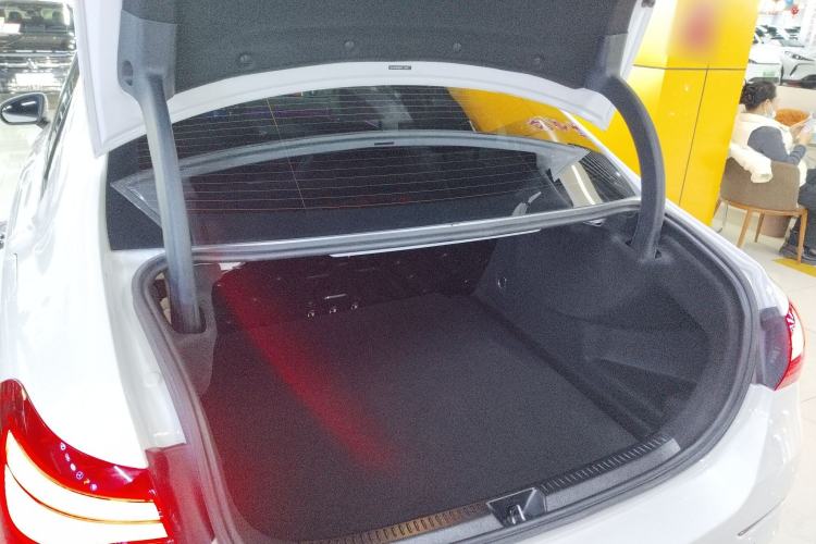 Used Mercedes-Benz A-Class 2023 A 200 L Fashion Model Trunk