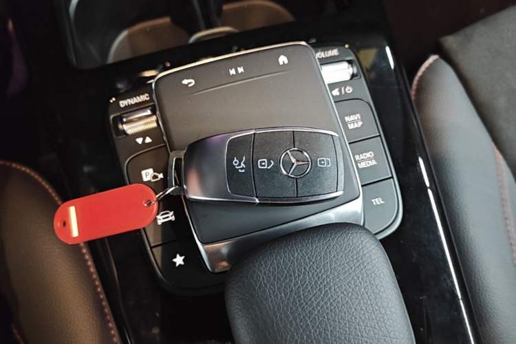 Used Mercedes-Benz A-Class 2023 A 200 L Fashion Model Vehicle Key