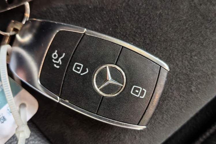Used Mercedes-Benz A-Class 2023 A 200 L Fashion Model Vehicle Key