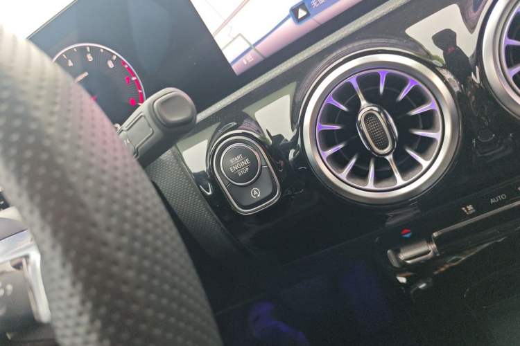 Used Mercedes-Benz A-Class 2023 A 200 L Fashion Model Vehicle Key