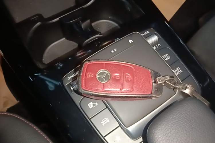 Used Mercedes-Benz A-Class 2023 A 200 L Fashion Model Vehicle Key