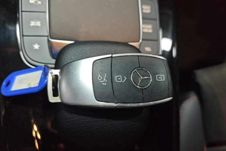 Used Mercedes-Benz A-Class 2023 A 200 L Fashion Model Vehicle Key