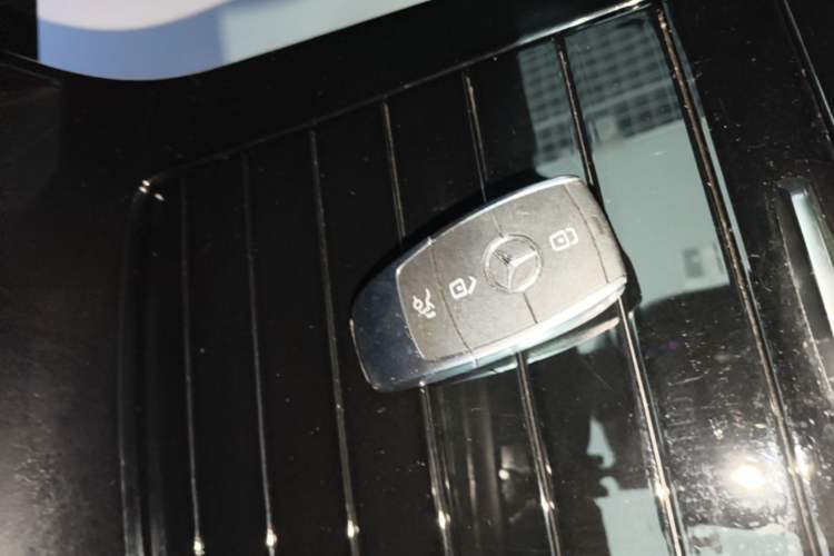 Used Mercedes-Benz A-Class 2023 A 200 L Fashion Model Vehicle Key
