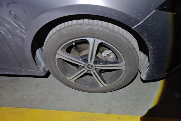 Used Mercedes-Benz A-Class 2024 A 200 L Fashion Model Right Front Wheel Hub