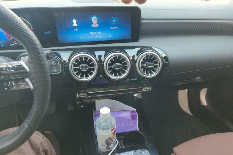 Used Mercedes-Benz A-Class 2024 Updated A 200 L Fashion Version Audio And AC Panel