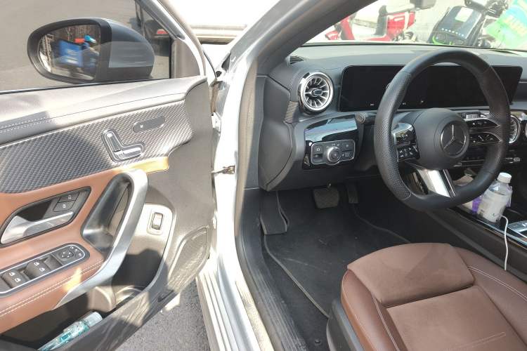 Used Mercedes-Benz A-Class 2024 Updated A 200 L Fashion Version Driver Seat