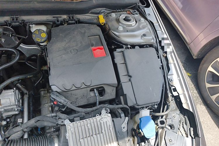 Used Mercedes-Benz A-Class 2024 Updated A 200 L Fashion Version Engine Bay Left