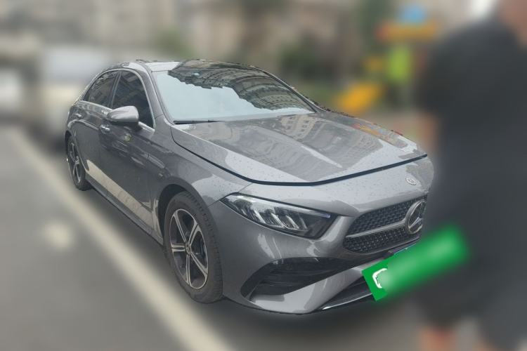 Used Mercedes-Benz A-Class 2024 Updated A 200 L Fashion Version Front Right 45 Deg