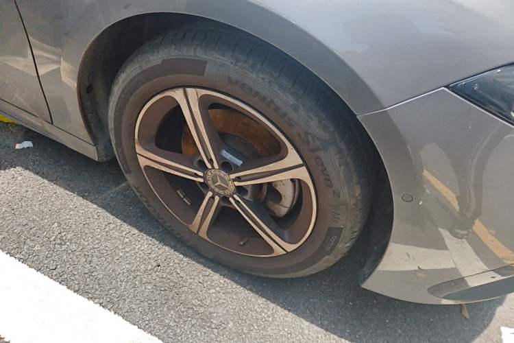Used Mercedes-Benz A-Class 2024 Updated A 200 L Fashion Version Right Front Wheel Hub
