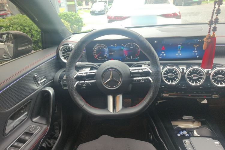 Used Mercedes-Benz A-Class 2024 Updated A 200 L Fashion Version Steering Wheel