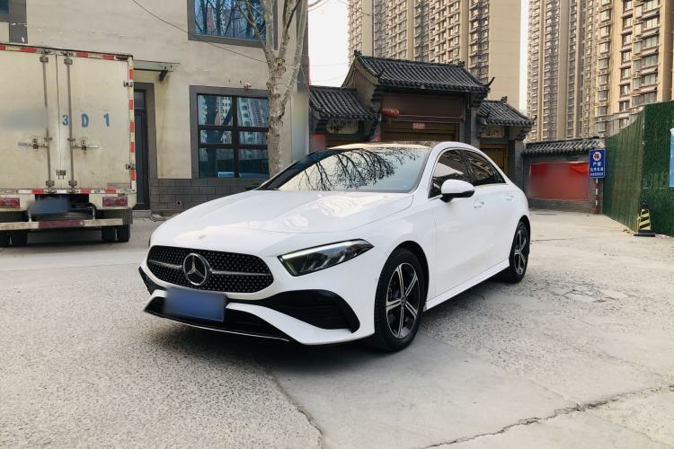 Ojetý Mercedes-Benz A-Class 2024 A 200 L Fashion Model Guazi used car, China used car export, Used car for sale, Used  cars, Cheapest cars for sale